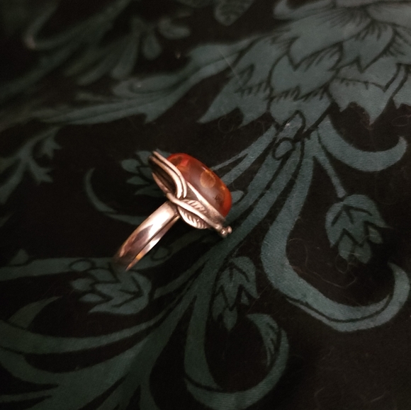 Vintage Amber Sterling Silver Ring - Picture 2 of 3